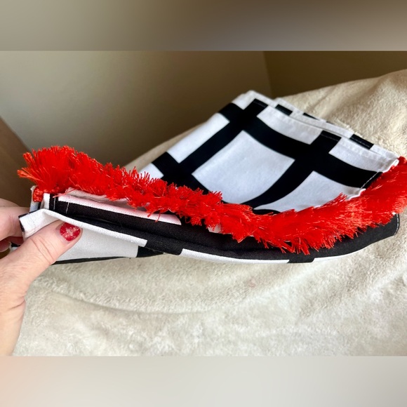 Halloween table runner NEW 70” X 13” home decor - Picture 9 of 13